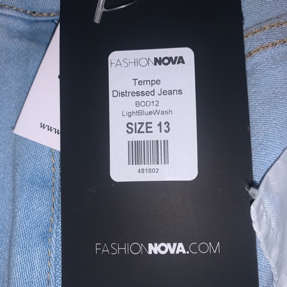 FashionNova High Waist Tempe Distressed Jeans - Picture 8 of 13